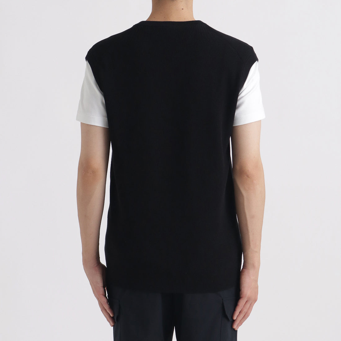 SUVIN PLATINUM Knit Vest Color: Black