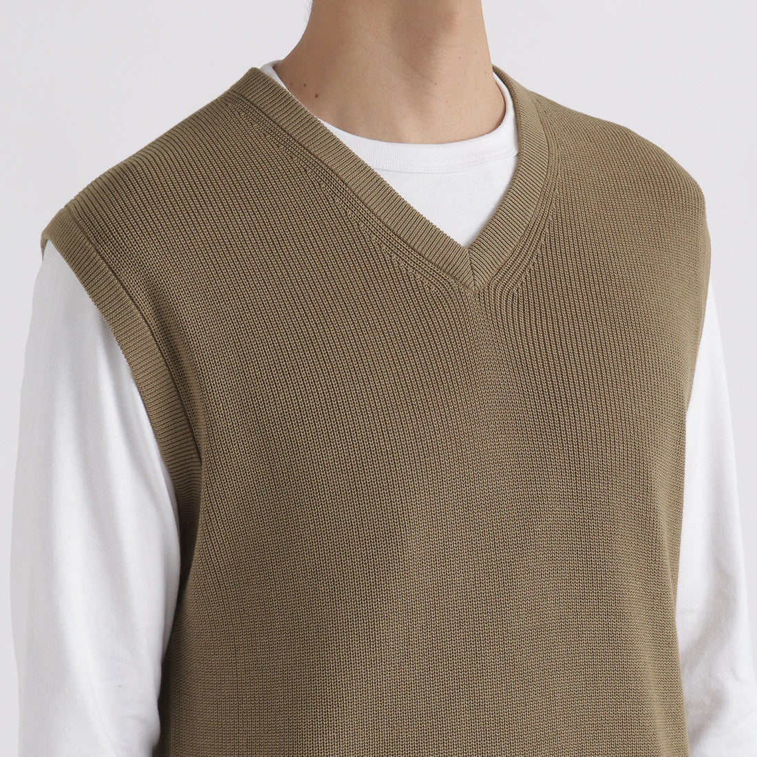 SUVIN PLATINUM Knit Vest Color: Mocha