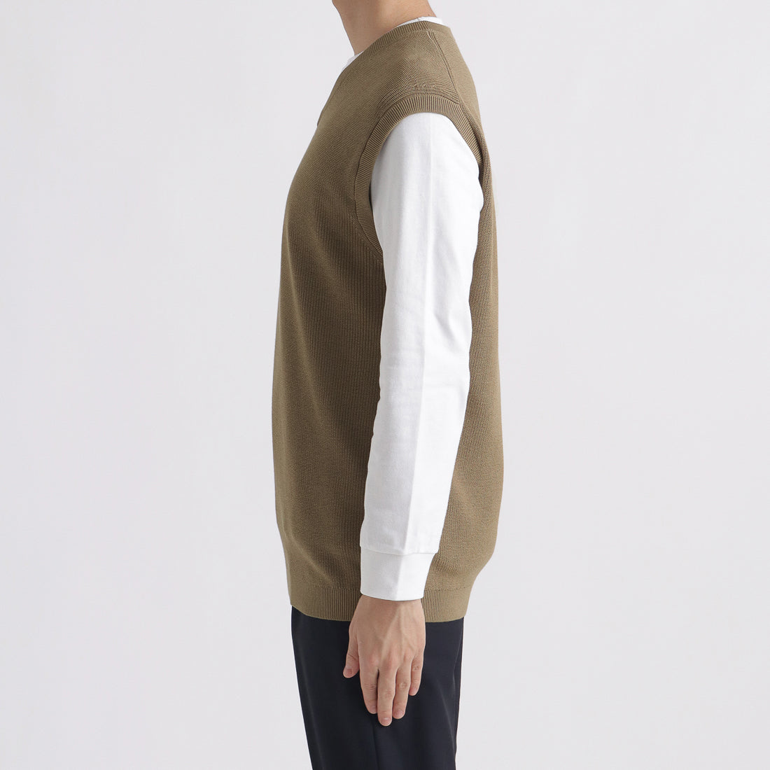 SUVIN PLATINUM Knit Vest Color: Mocha