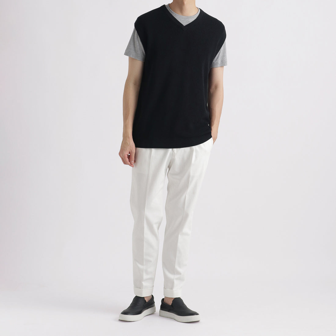SUVIN PLATINUM Knit Vest Color: Navy