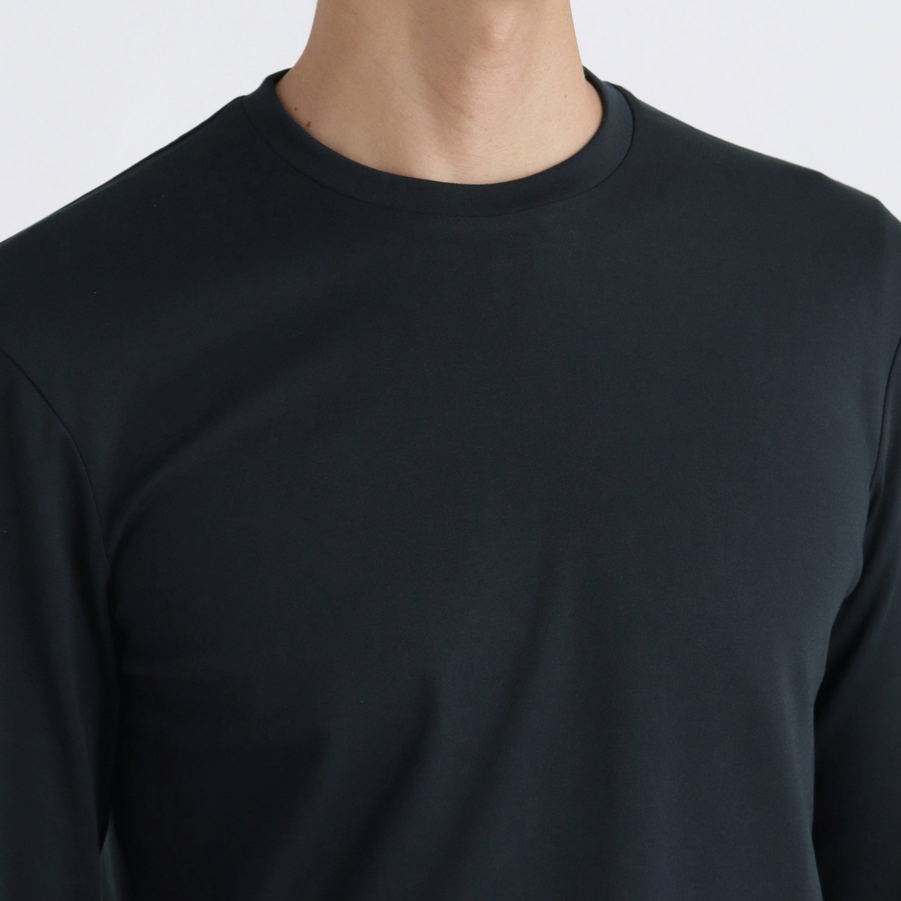 Tailored Long Sleeve T-shirt Color: Navy