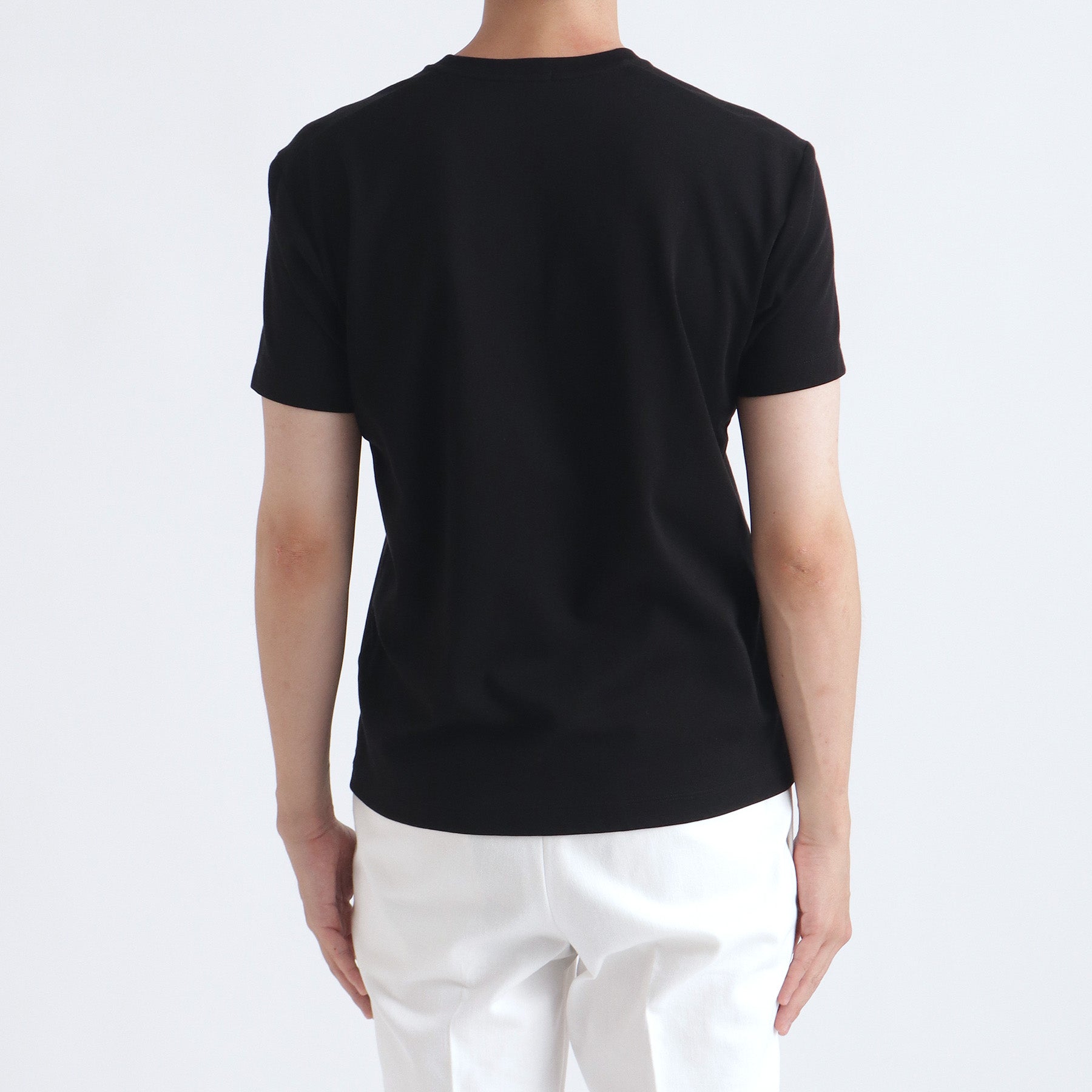 Tailored Vneck T-shirt Color: Black