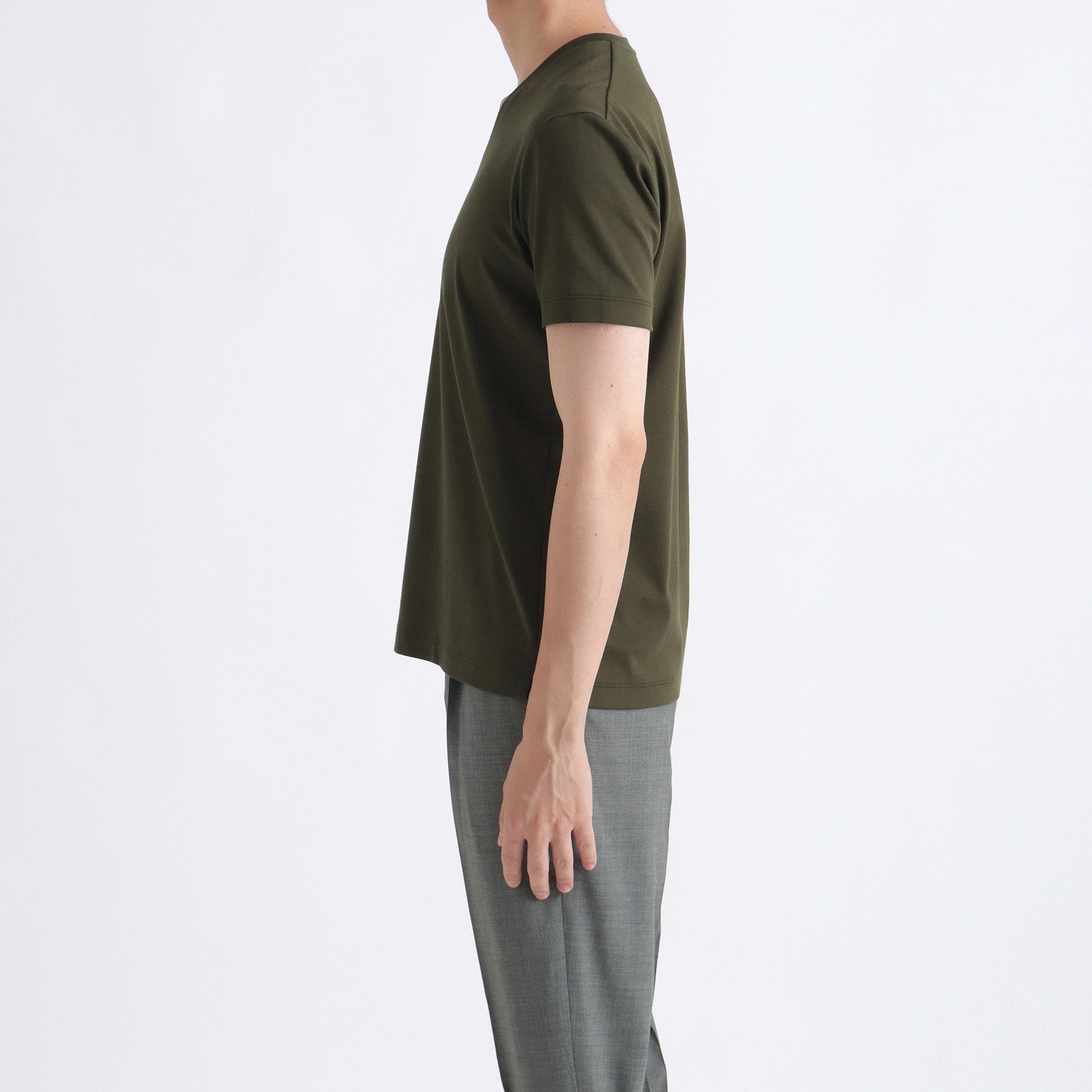 スビンプラチナムスムーステーラードVネックTシャツ オリーブ