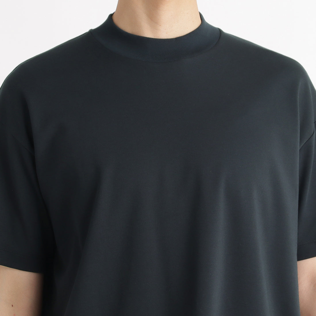 Mock Neck Big T-shirt Color: Navy