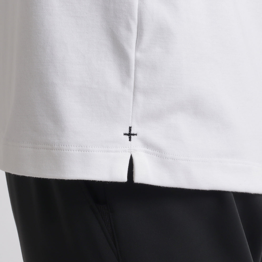 Mock Neck Big T-shirt Color: White