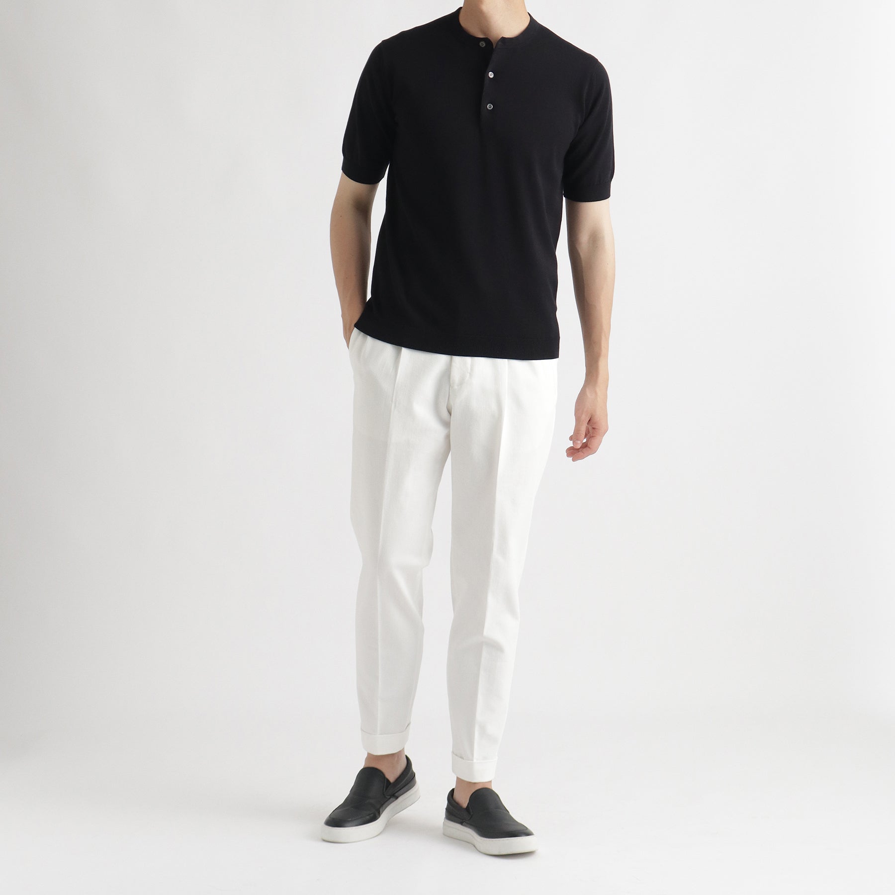 スビンプラチナム ヘンリーネックニットTシャツ ブラック | ＋CLOTHET