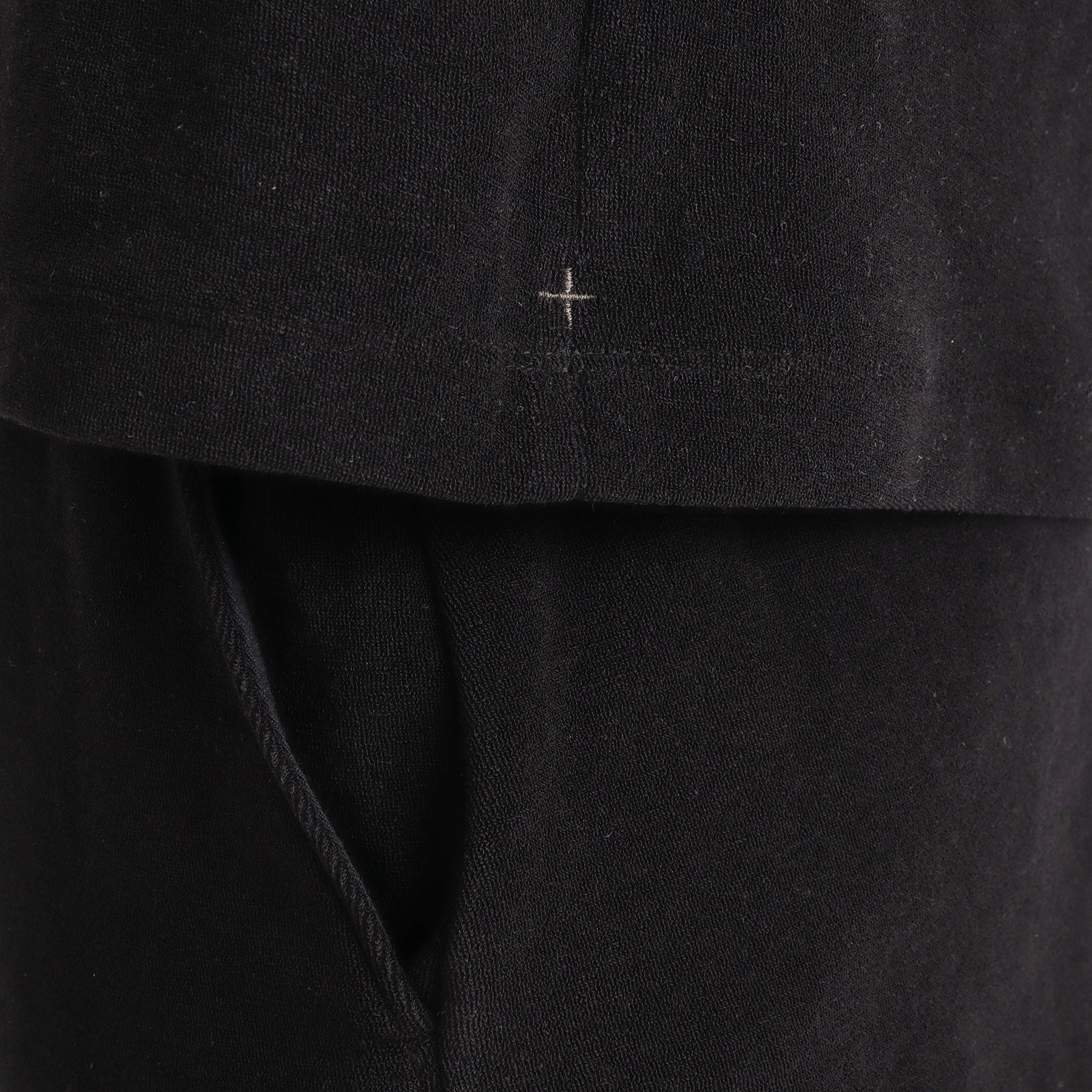 Micro Pile Comfort T-shirt Color: Black