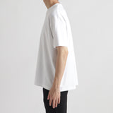 スビンプラチナムスムースビッグTシャツホワイトの側面を写したメンズ着用画像