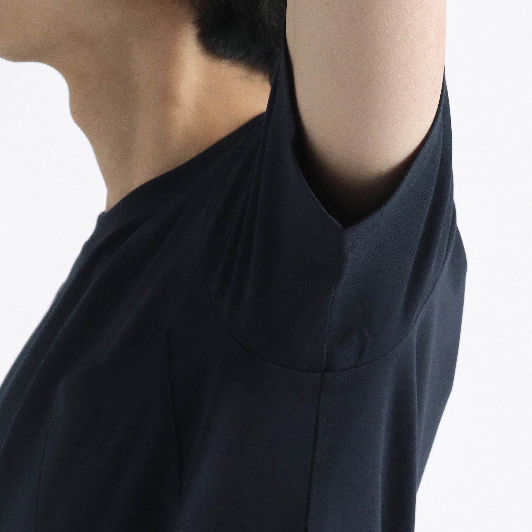 【リニューアル】+C定番 Tailored Pocket T-shirt Color: Navy