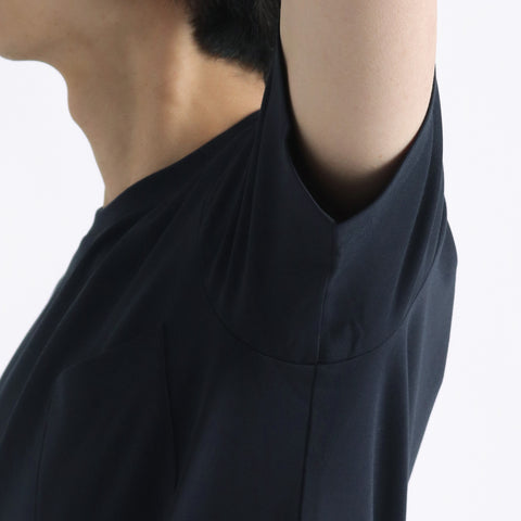 【リニューアル】+C定番 Tailored Pocket T-shirt Color: Navy