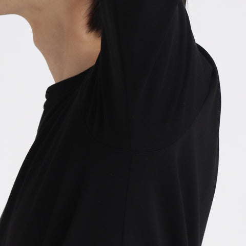 【Renewal】Tailored Key Neck Long Sleeve T-shirt Color: Black