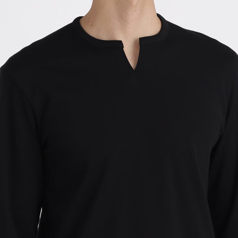 【Renewal】Tailored Key Neck Long Sleeve T-shirt Color: Black