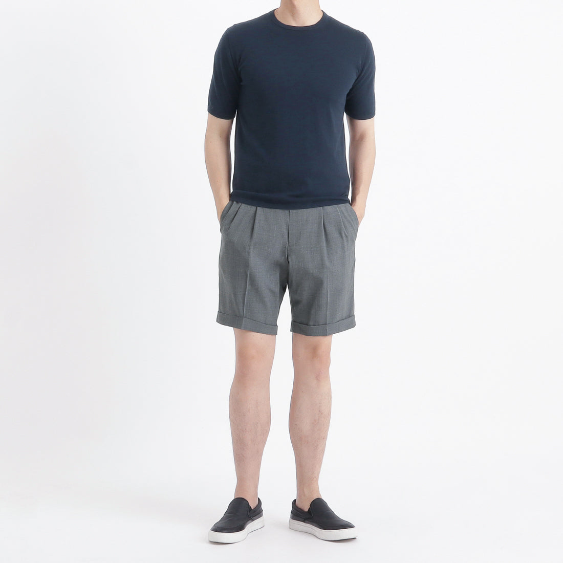 テックウール®トロピカル ツープリーツショートパンツ グレー