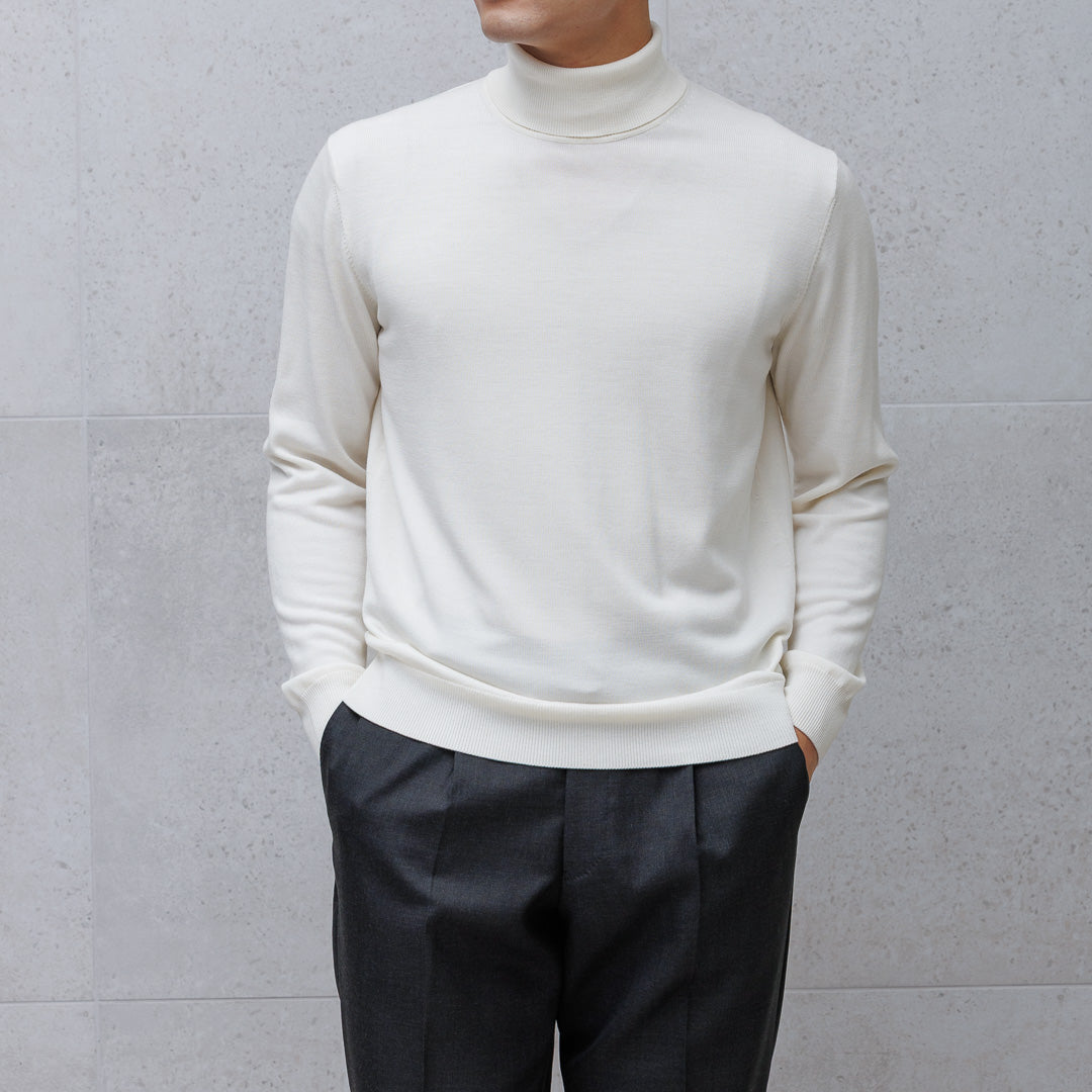 TECHWOOL🄬 Turtle Neck Knit Color: Off White