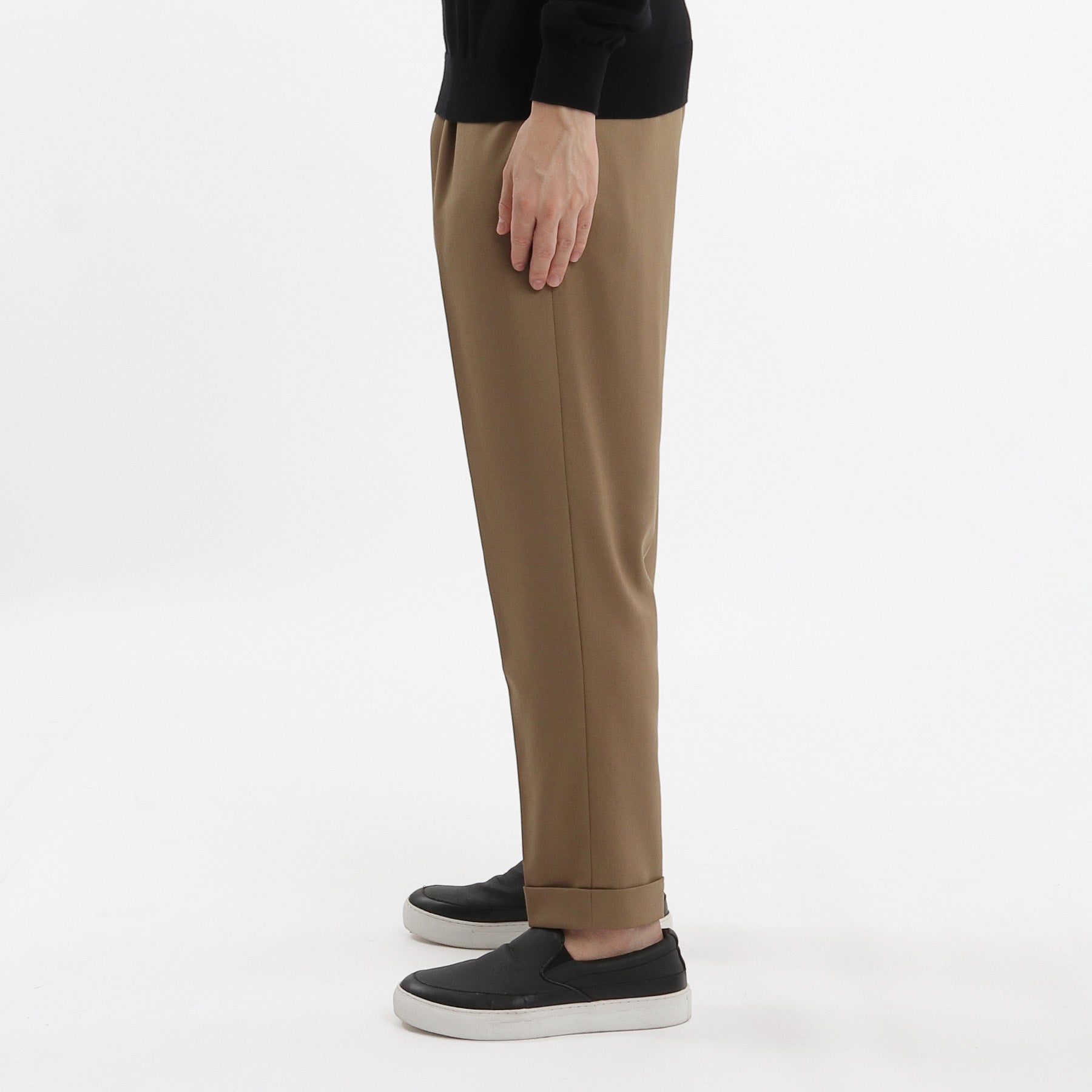 テックウールツイル イージートラウザー キャメル | ＋CLOTHET ONLINE