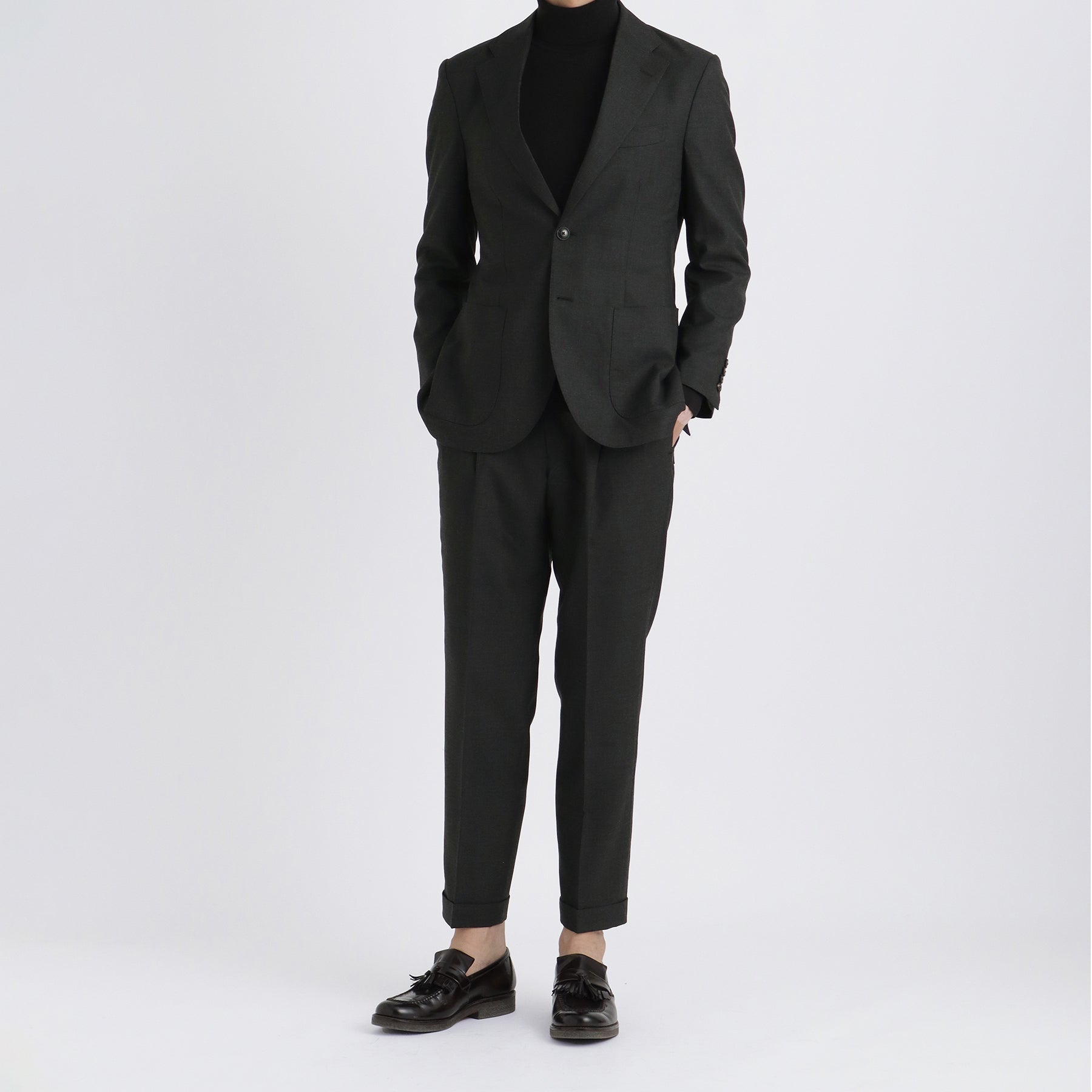 テックウールツイル ツープリーツトラウザー チャコール