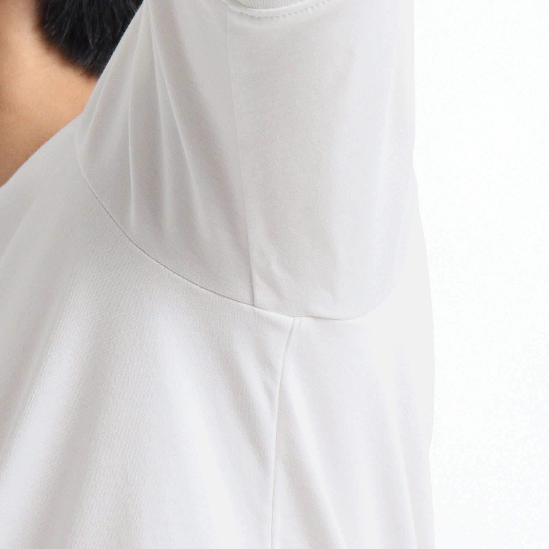 Tailored Ribbed Hem T-shirt Color: White
