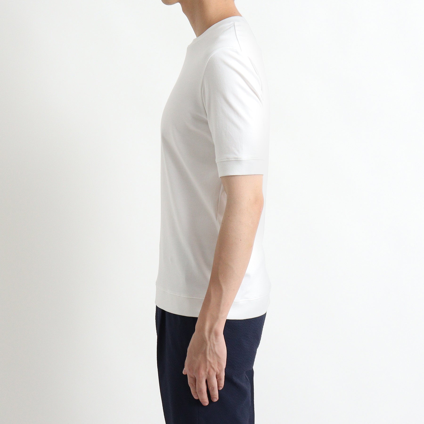 スビンプラチナムスムース テーラードリブドヘムTシャツ ホワイト