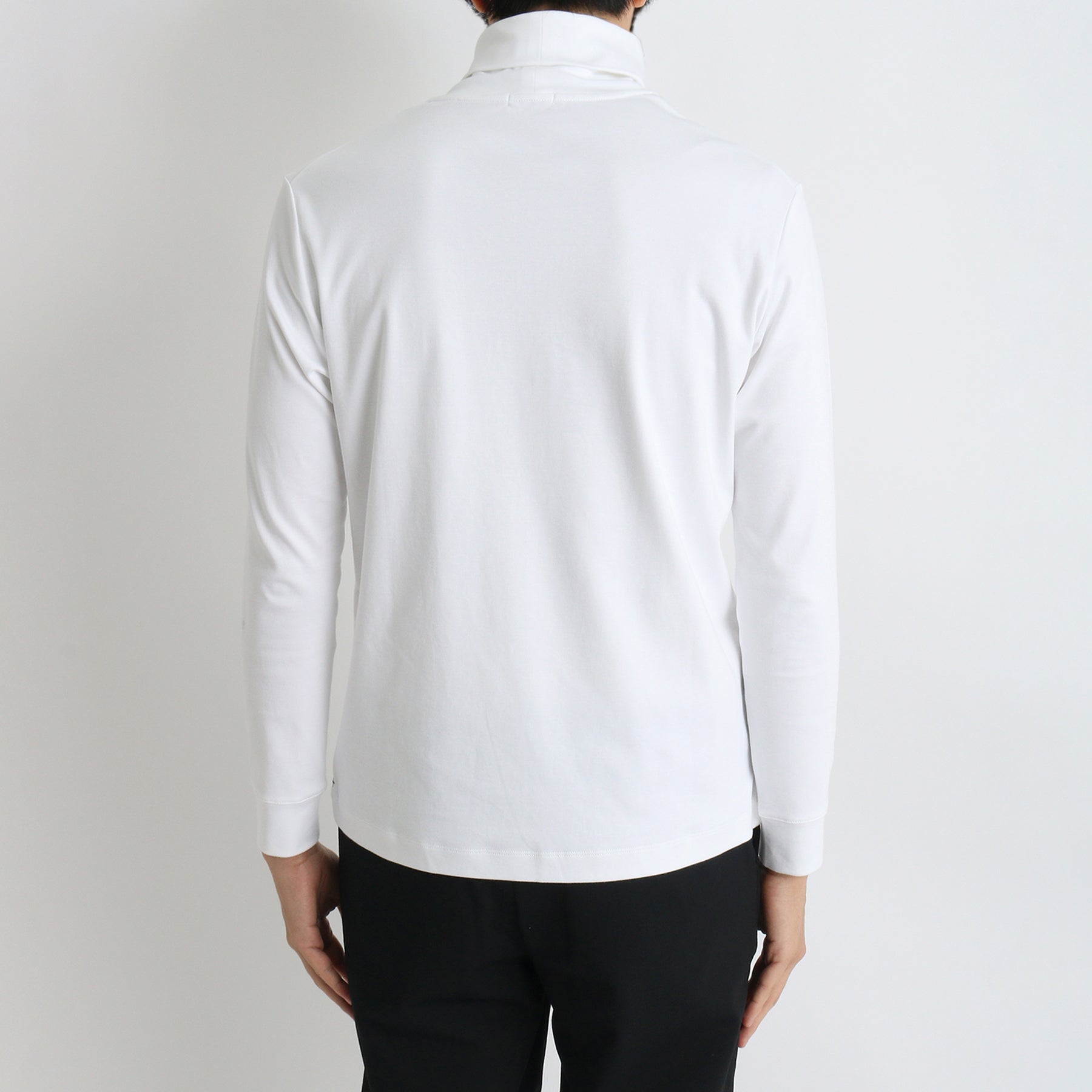 スビンプラチナムスムース タートルネックロングスリーブTシャツ