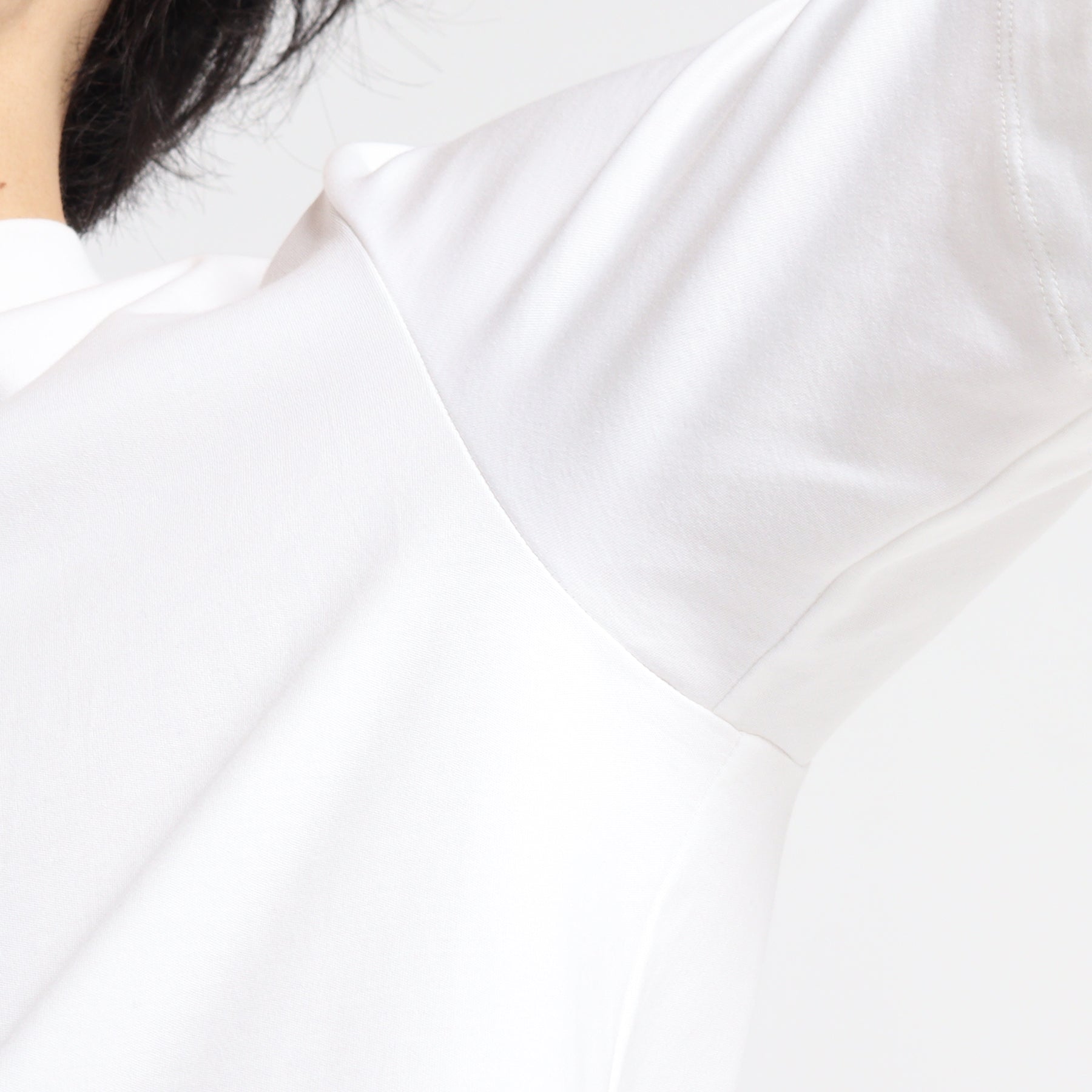 Tailored Mock Neck T-shirt Color: White