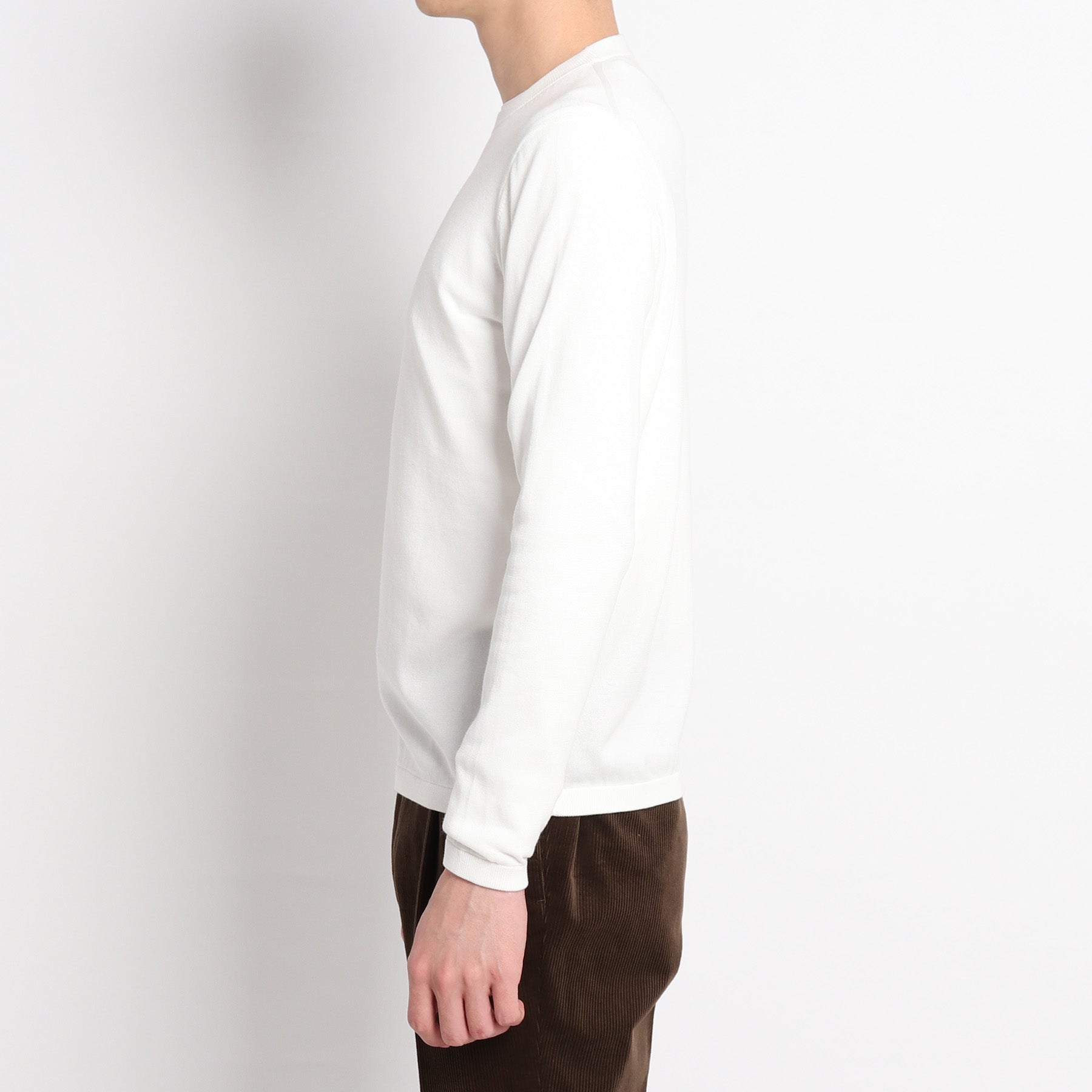Crew Neck Knit Color: White