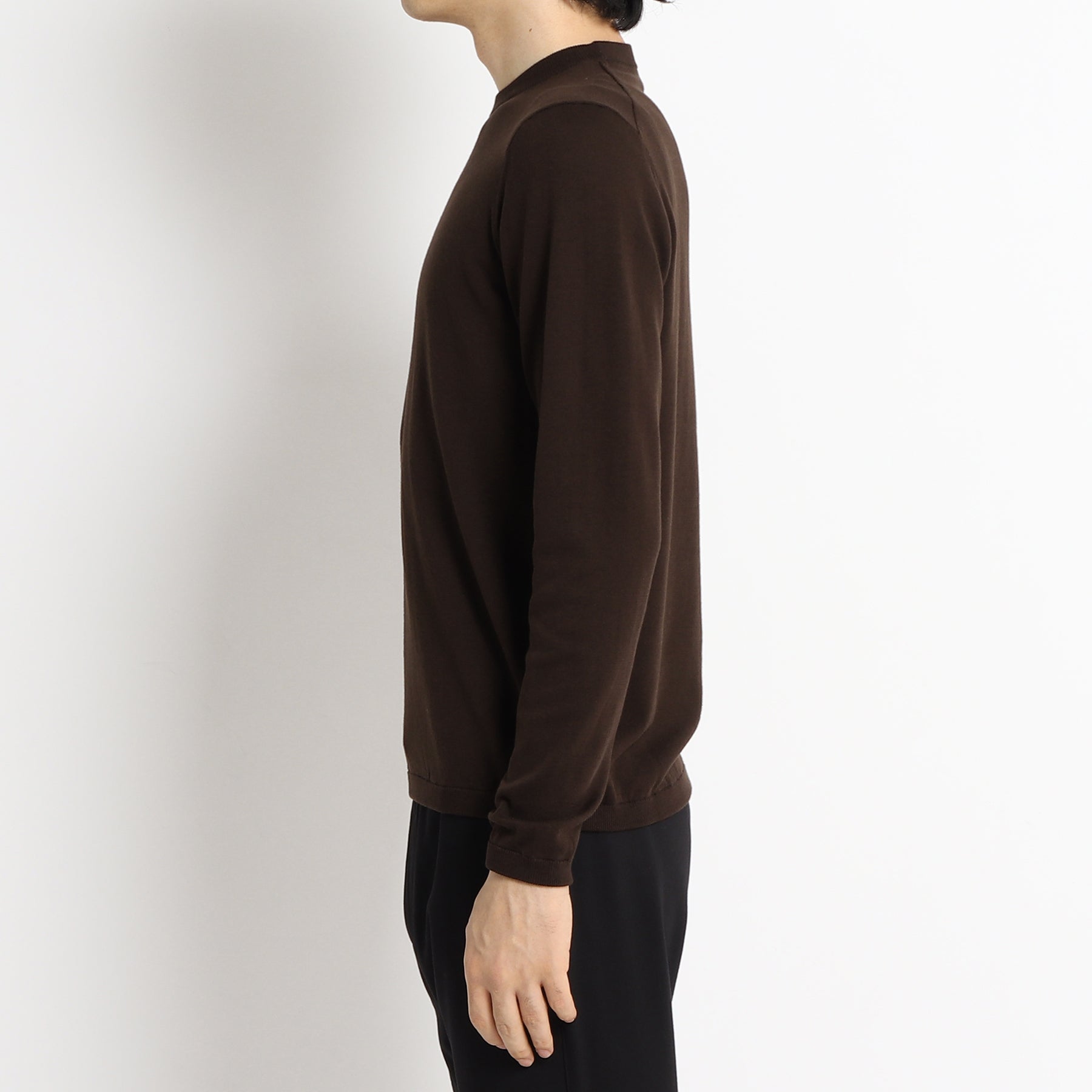Crew Neck Knit Color: Oak