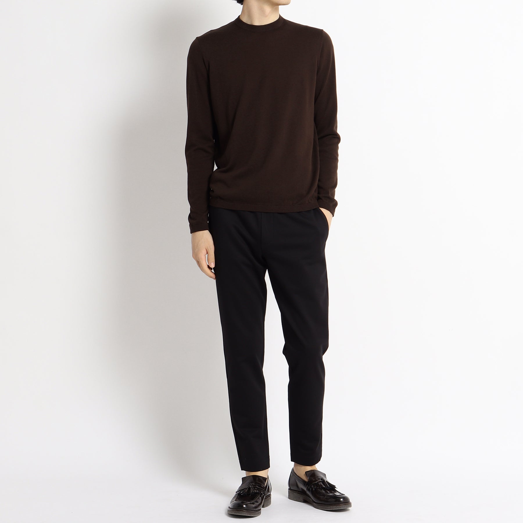Crew Neck Knit Color: Oak