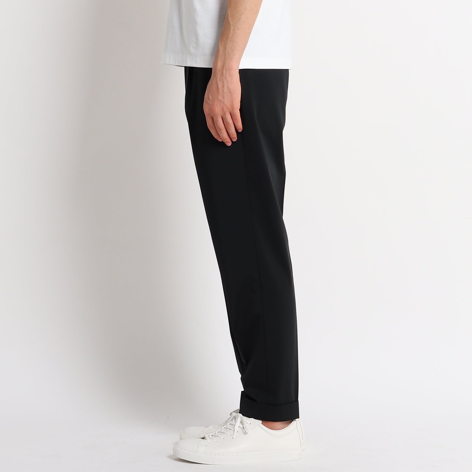 マットツイスト イージートラウザー ブラック | ＋CLOTHET ONLINE